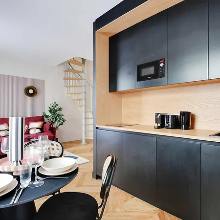 Daire Charming Air-conditioned Apt Near The Eiffel Tower Paris