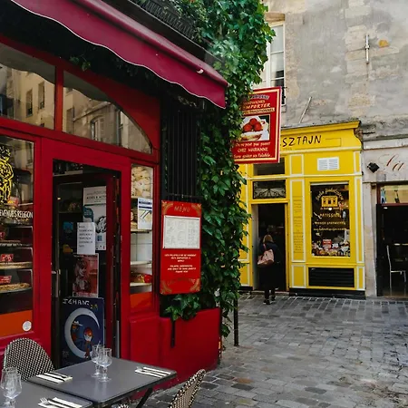 Daire Charming Air-conditioned Apt Near The Eiffel Tower Paris